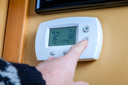 How installing a programmable thermostat can benefit your home